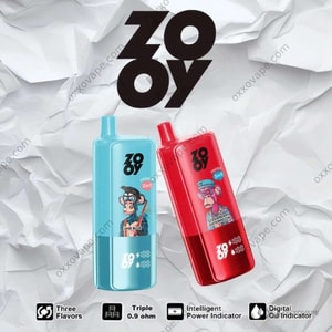 ZOOY Triple 70000 eldobható vape elölnézet, intelligens kijelzővel, háromhálós tekercs márkajelzéssel és elegáns készülékházzal